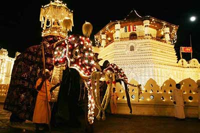 Tooth Relic Temple | elephanttoe.com
