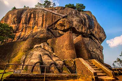  Sigiriya Rock | elephanttoe.com