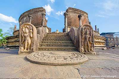 Polonnaruwa Watadage | elephanttoe.com