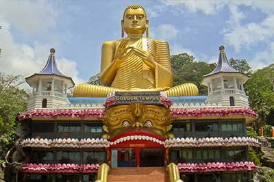 Dambulla Golden Temple |elephanttoe.com