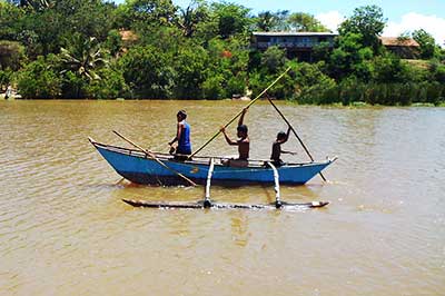 Sri Lanaka Negombo Laoon  | elephanttoe.com