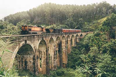 Nine Arch Bridge Ella | elephanttoe.com