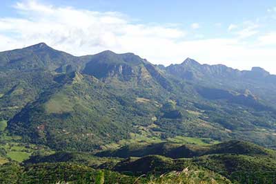 knuckles Mountain | elephanttoe.com 