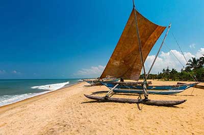 Negombo Beach | elephanttoe.com